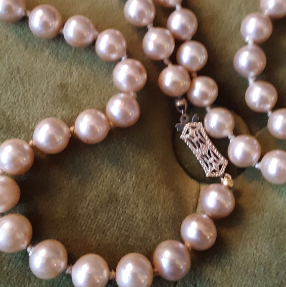 Vintage Faux Pearls Gold Clasp 30" - Picture 5 of 6